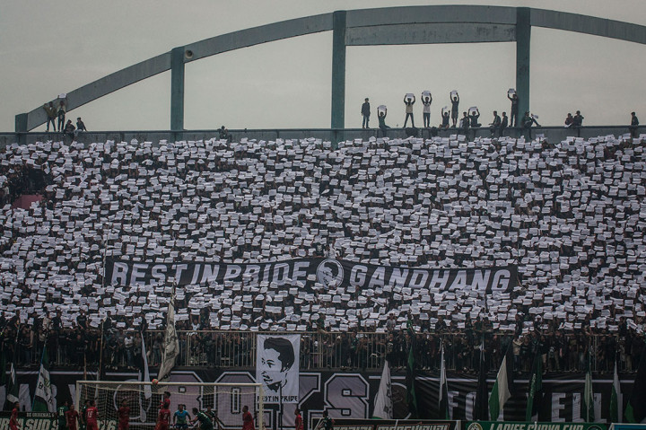 Mengenang Korban Bentrok Antar Suporter Sepak Bola