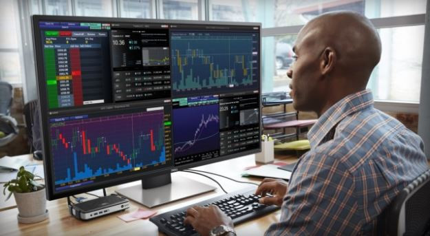 Monitor Dell Ini Bisa Tampilkan Empat Desktop Secara Bersamaan