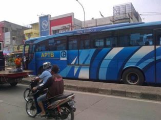 Penumpang Kecewa APTB Dilarang Masuk Jalur Busway