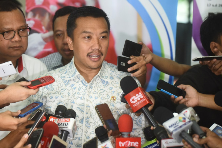 Menpora Angkat Bicara Mengenai Kericuhan Suporter di Gresik