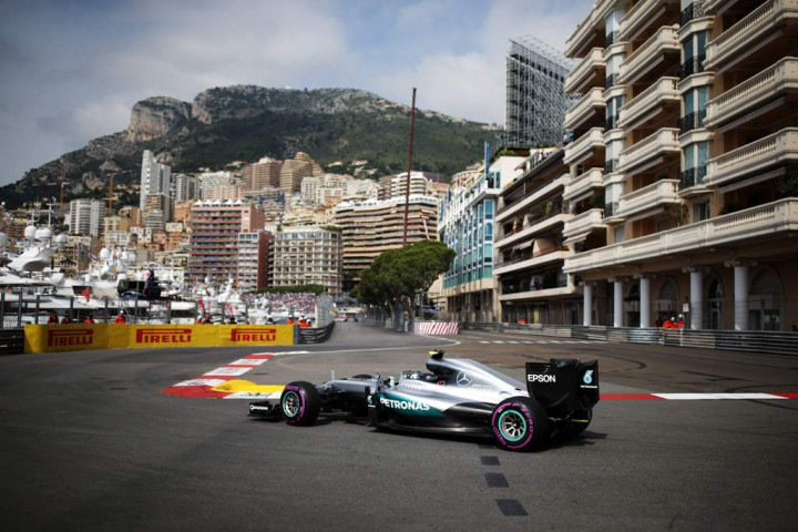 Duo Mercedes Kuasai FP1 GP Monaco