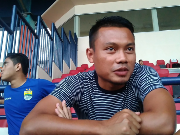 Rindu Persib, Dedi Kusnandar Kunjungi Stadion Si Jalak Harupat