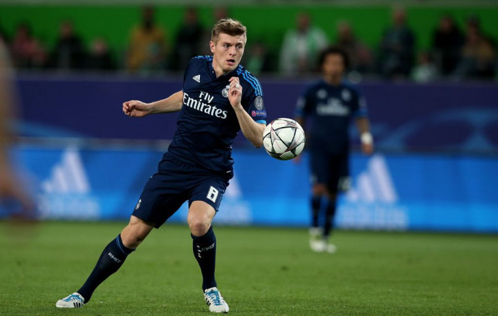 Kroos Tak Khawatir Ditukar Pogba