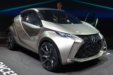 Lexus CT200h <i>Hatchback</i> Bakal Diganti CUV <i>Hybrid</i>