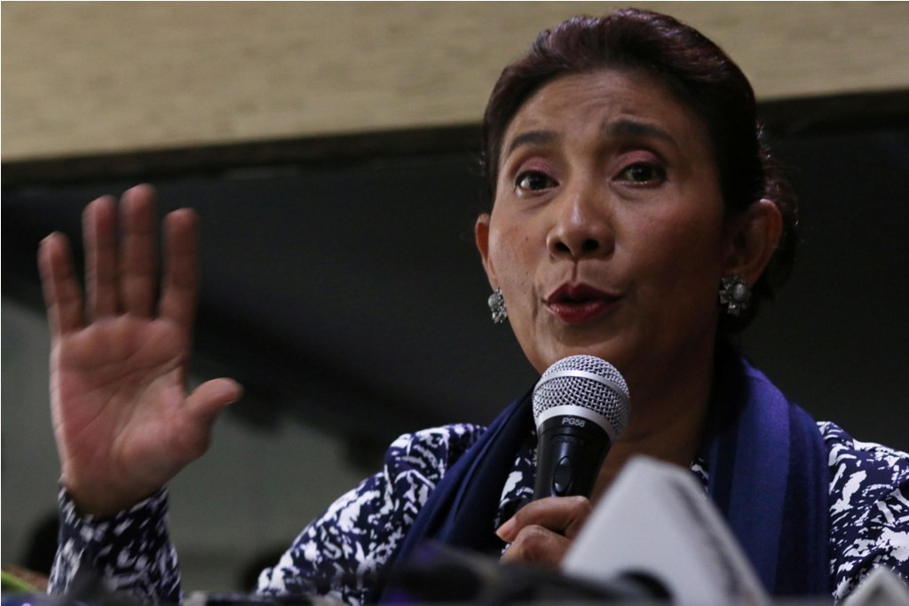 Menteri KKP Susi Pudjiastuti (ANTARA FOTO/Rivan Awal Lingga)
