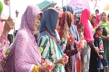 Peringati 10 Tahun Lumpur Sidoarjo, Warga Gelar Tabur Bunga