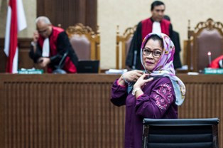 Dewi Yasin Limpo Merasa Dijadikan Kambing Hitam