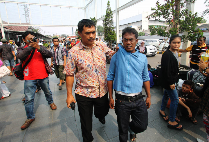 Calo Usik Kenyamanan Penumpang di Terminal Lintasan Lebak Bulus