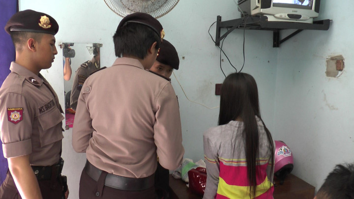 Pasangan Bawah Umur Terjaring saat Razia Hotel di Kendal