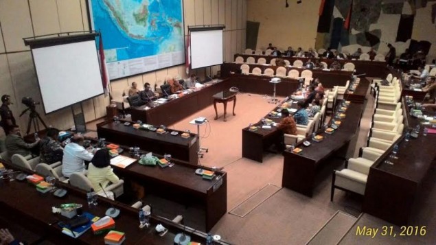 Enam Fraksi Terima Penuh Revisi UU Pilkada
