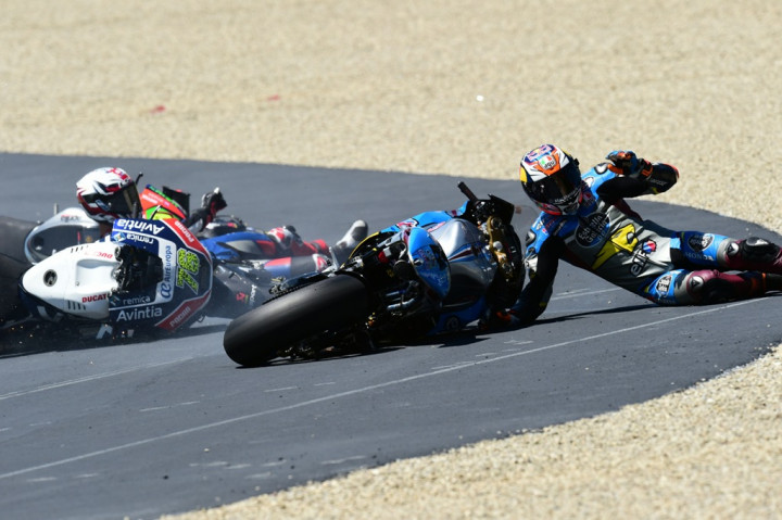 Loris Baz Absen di Seri Catalunya