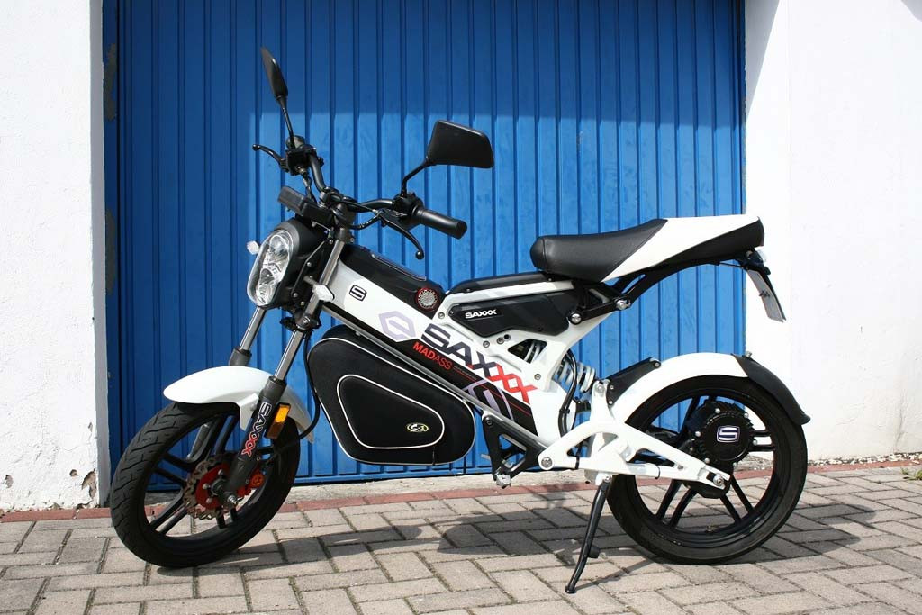 Motor listrik unik dan bisa dilipat. Autoevolution