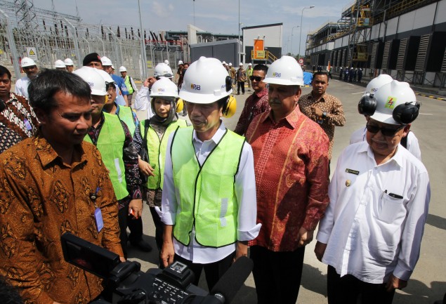 Jokowi Sesalkan Mangkraknya 3 Mobile Power Plan Senilai 1,5 T