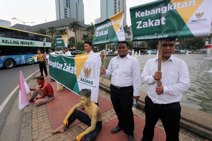 Relawan Gelar Aksi 'Kebangkitan Zakat'