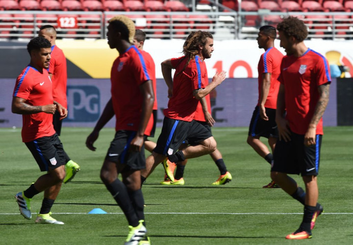 Asa Tuan Rumah Raih Poin Perdana