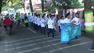 Ratusan Pelajar Pawai Kentungan Menyambut Ramadan