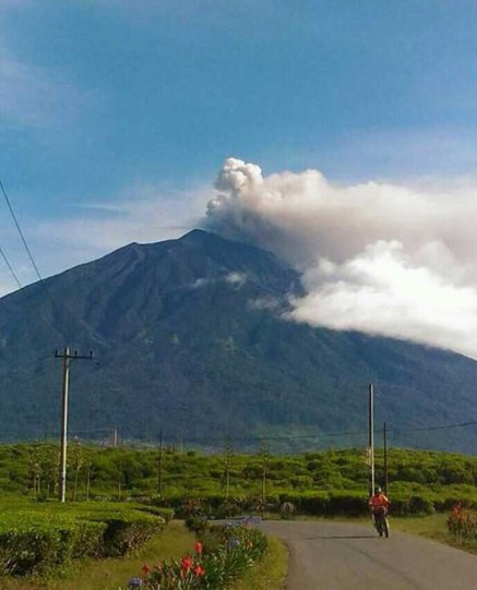 BNPB: Letusan Gunung Kerinci Tidak Mengkhawatirkan