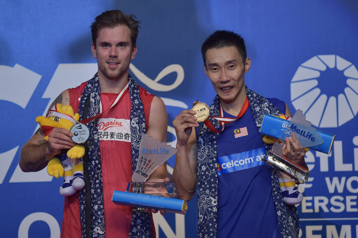 Lee Chong Wei Tundukkan Jorgensen di Final