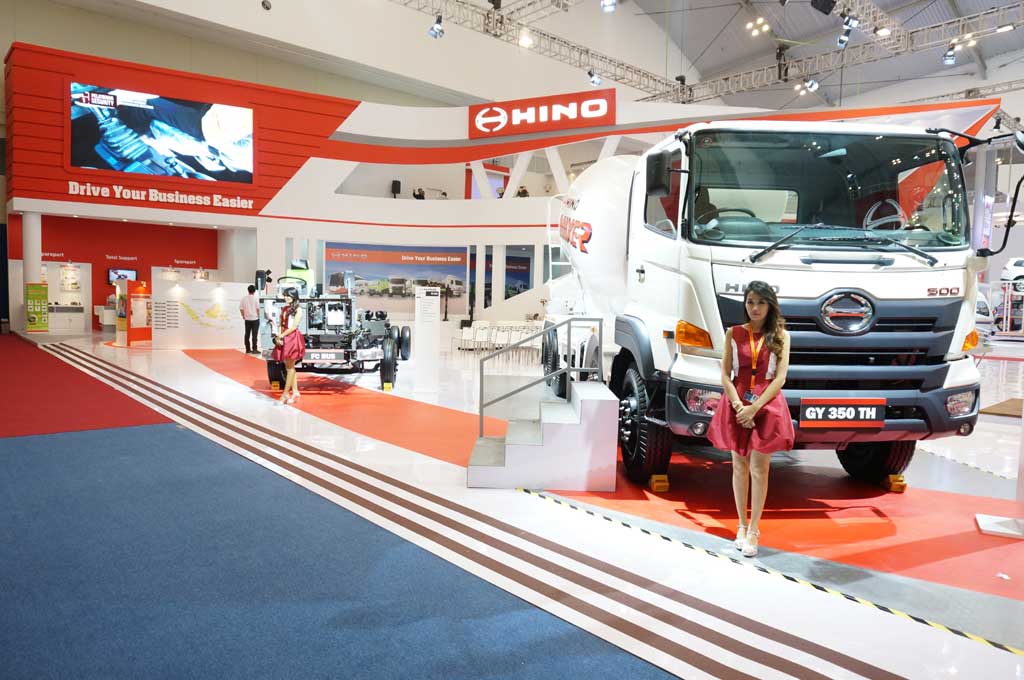 Hino akan membawa beragam inovasi kendaraan komersial di GIIAS 2016. HMSI