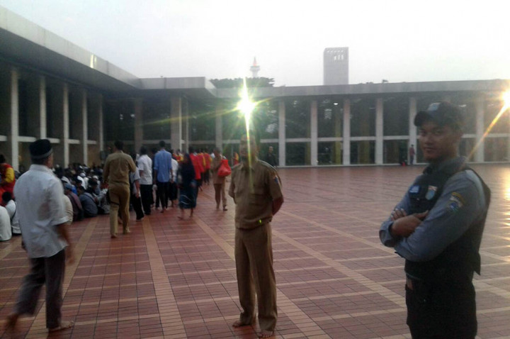 Masjid Bersejarah Disterilkan dari Pengemis