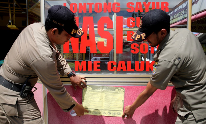 Di Aceh, Buka Warung Siang Dibui 3 Bulan