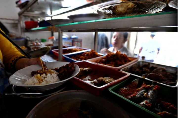 Di Purwakarta Warga Boleh Makan Siang Saat Ramadan, Ini 9 Kriterianya