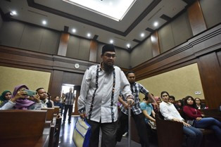 Terima Suap Gatot Pujo, Kamaluddin Harahap Divonis 4 Tahun 8 Bulan