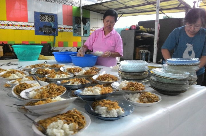 Vihara di Malang Sediakan Buka Puasa Gratis Selama Ramadan