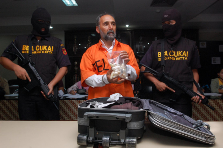 Polisi Sita 10 Ribu Unit Handphone Diduga Ilegal