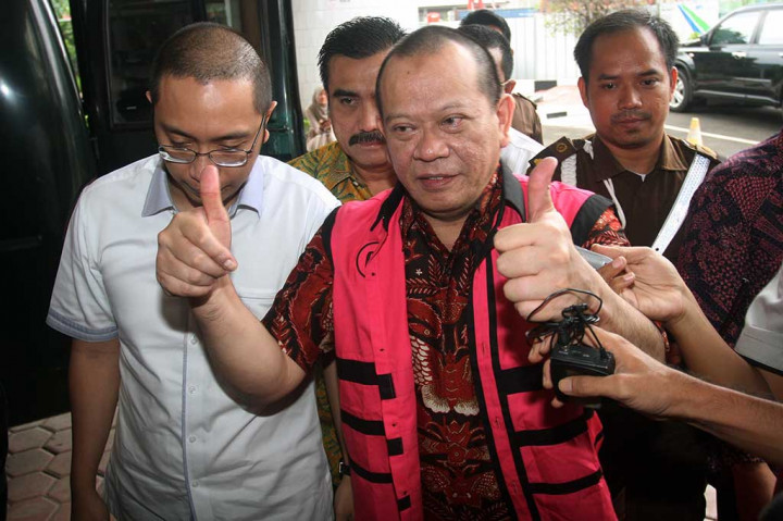 La Nyalla Diperiksa Kejaksaan