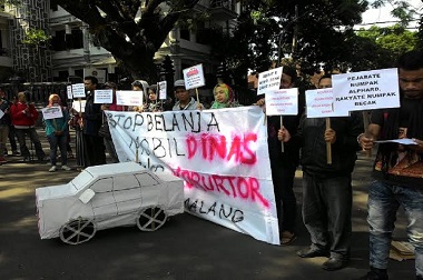 Pemkot Malang Dinilai 'Doyan' Belanja Mobil Dinas