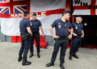 Masih Darurat, 90 Ribu Personel Dikerahkan Amankan Piala Eropa 2016