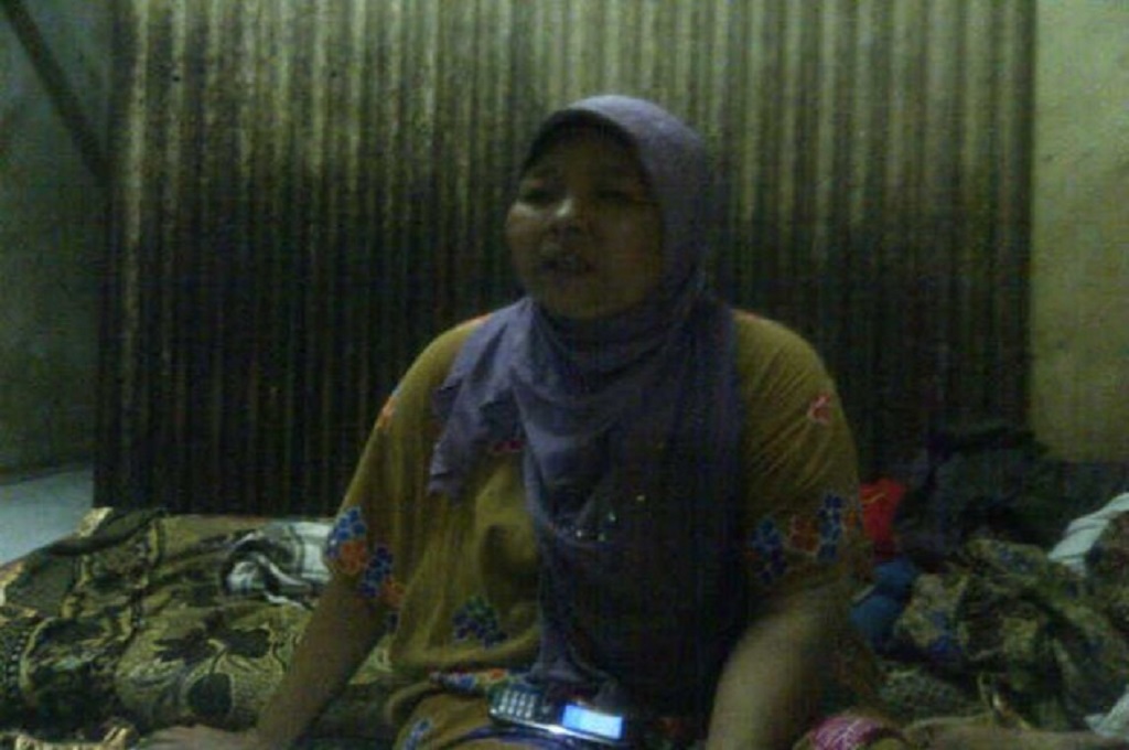 Saeni, pemilik warung tegal saat ditemui warungnya di Jalan Cikepuh, Pasar Rau, Kota Serang, Banten, MTVN - Batur