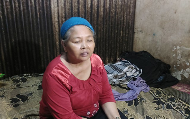 Saeni, pemilik warteg yang mmenjadi korban kesewenang-wenangan petugas Satpol PP/MI/Wibowo Sangkala