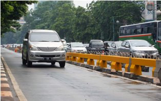 Baru 6 Koridor TransJakarta Gunakan Pembatas Jalan MCB