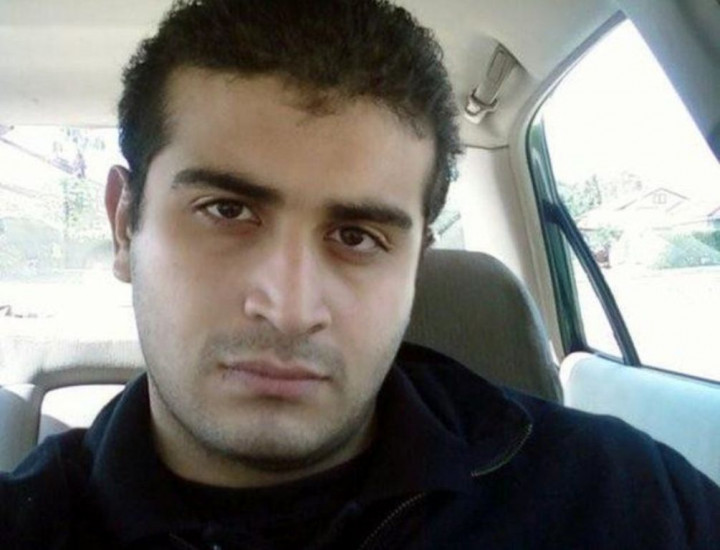 Ayah Pelaku Penembakan Orlando Minta Maaf