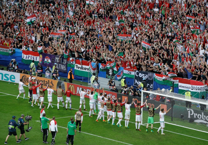 Ilustrasi Gol: Hungaria Hancurkan Austria