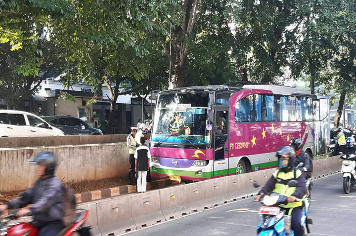 Sterilisasi Busway Tak Membuat Pengendara Patuh