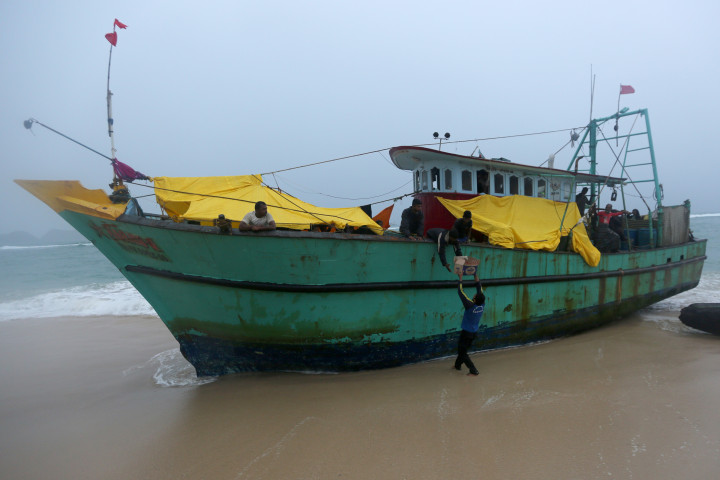 Stranded Sri Lankan Migrants Permitted to Land in Aceh
