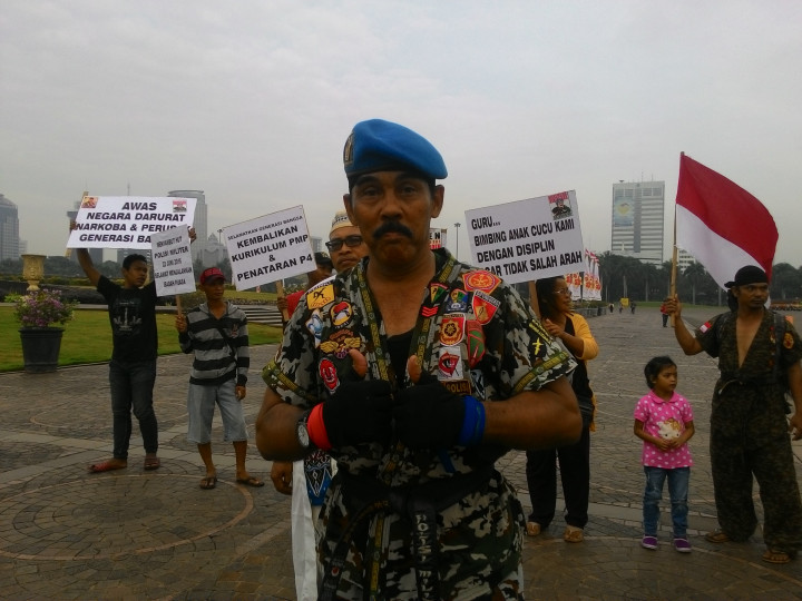 Kopral Bagyo Aksi Lagi, Kali Ini Koprol Keliling Monas