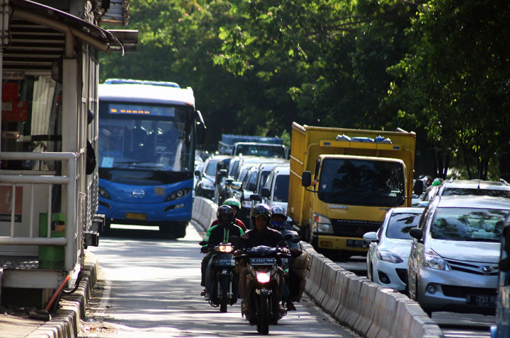 Penerobos <i>Busway</i> Terus Berkurang