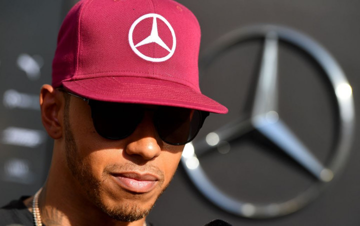 Hamilton Siap Hadapi Tantangan Baru di Sirkuit Baku