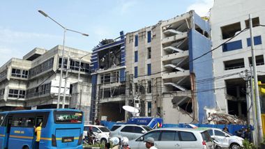 Korban Tewas akibat Rumah Duka Heaven Roboh Jadi Dua Orang