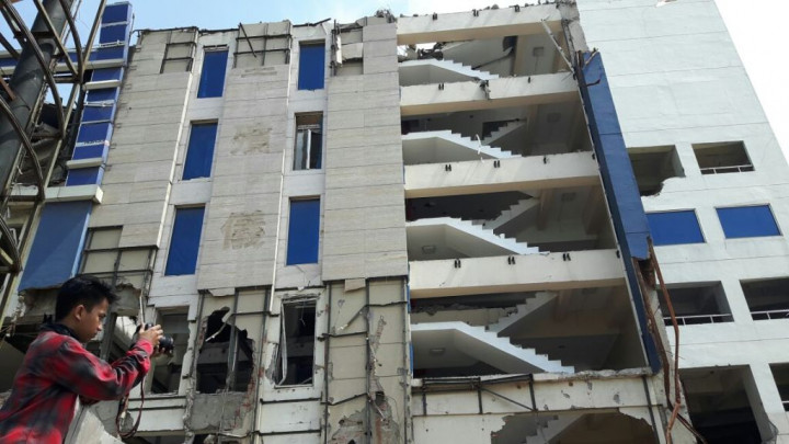 Kondisi Korban Selamat dari Gedung Roboh Membaik