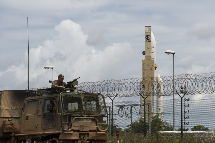 BRIsat Naikkan Pendapatan Berbasis Komisi 10%