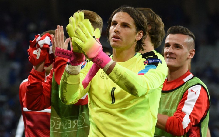 Kiper Swiss: Kami Beruntung Lolos ke 16-Besar