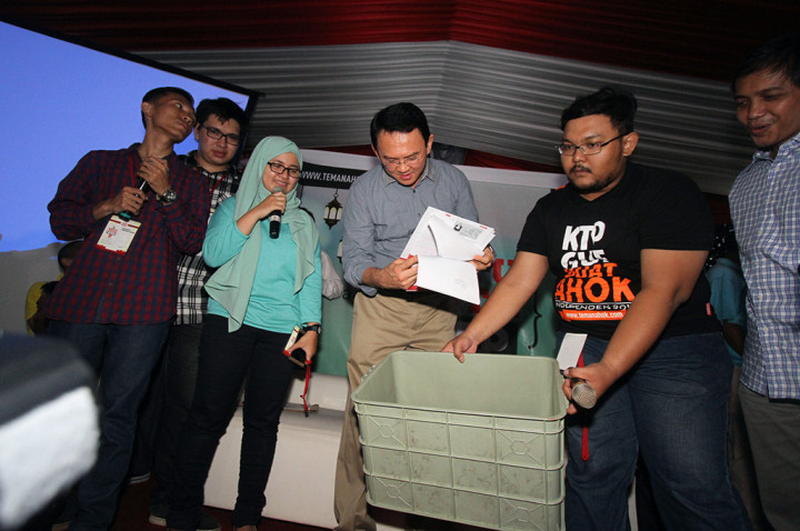 Ahok Ajari Habiburokhman <i>Ngeles</i>