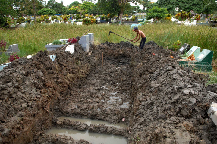 Lebaran, Kota Bogor Sediakan Puluhan Liang Kubur Gratis