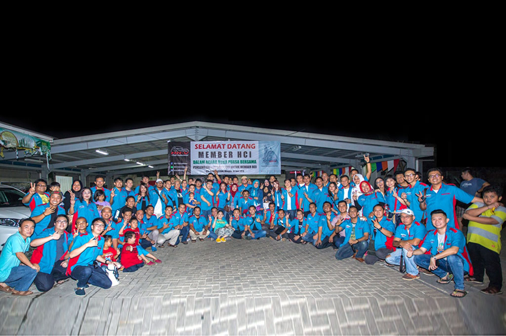 HR-V Club Indonesia buka bersama anak yatim. HCI