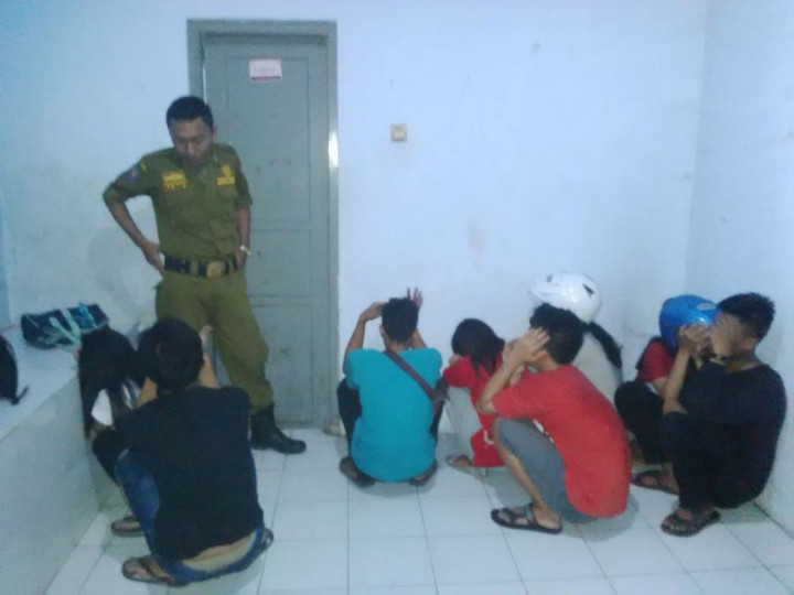 Pamit Tarawih, 6 Pasang ABG Kedapatan Bermesum